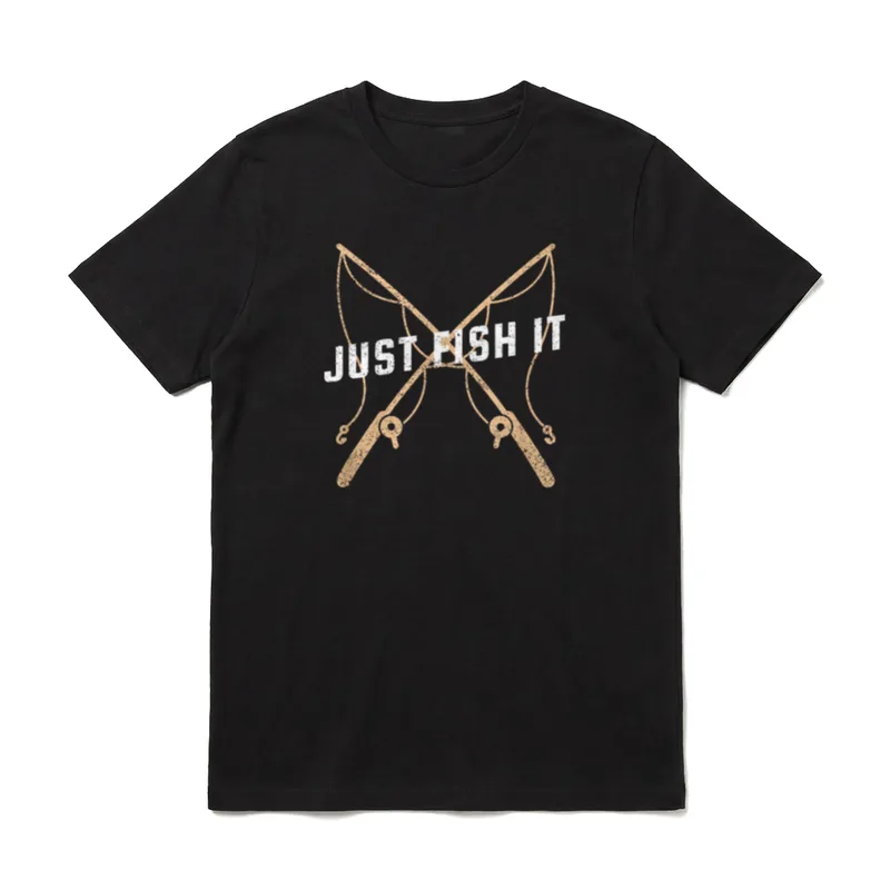 Angler Fischer Papa just T-Shirt – Zwei gekreuzte Angelruten mit Schriftzug „Just Fish It“ – Klassisches T-Shirt in Schwarz