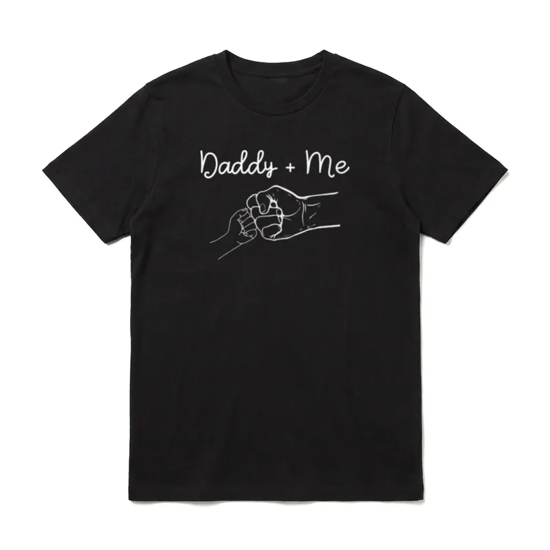 Daddy and Me Best T-Shirt – Daddy + Me Text über weißem Fingertipp – Klassisches T-Shirt in Schwarz