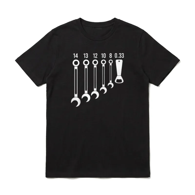 Cool Biertrinker Vater Papa T-Shirt – Schraubenschlüssel-Reihe mit Zahlen und Flaschenöffner – Klassisches T-Shirt in Schwarz