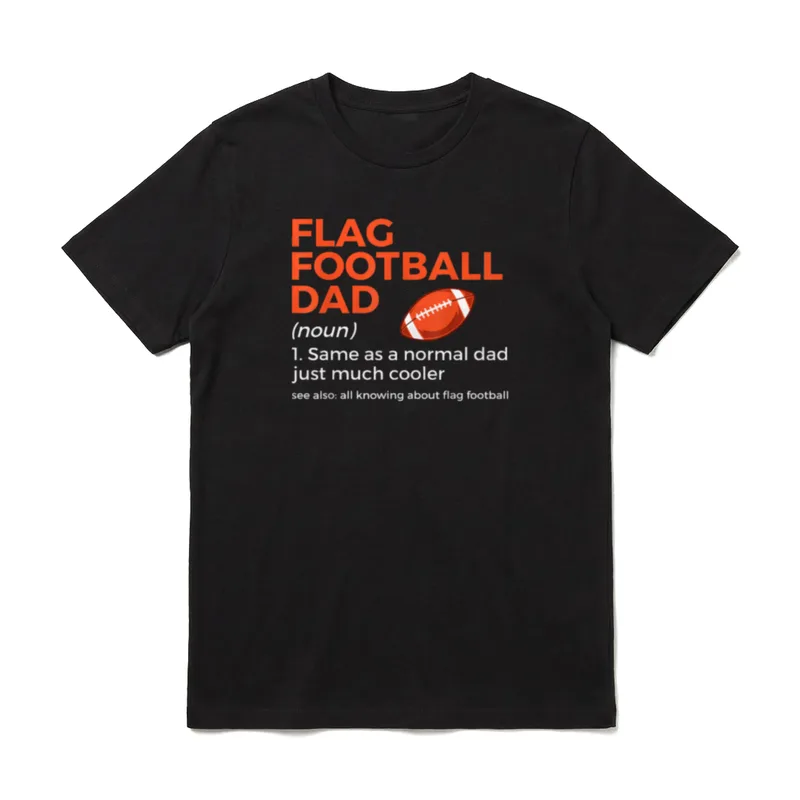 Lustige Flagge Fußball Papa T-Shirt – „Flag Football Dad“ Definition mit Football-Grafik – Klassisches T-Shirt in Schwarz