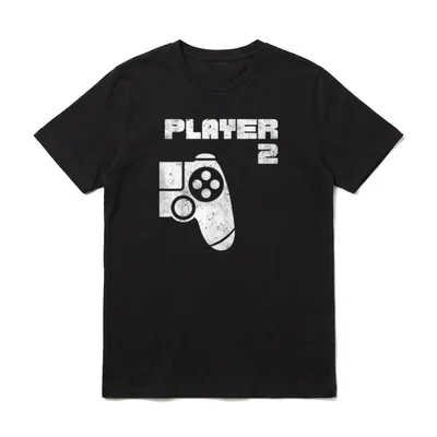 Player 1 Player 2 Gamer T-Shirt – Schriftzug Player 2 mit Gamepad im Used-Look – Klassisches T-Shirt in Schwarz