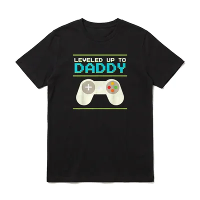 Level Up To Daddy T-Shirt – Klassisches T-Shirt in Schwarz