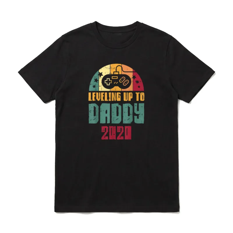 Leveling Up To Daddy T-Shirt – Klassisches T-Shirt in Schwarz