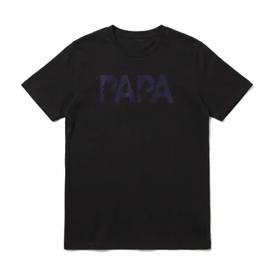 Jäger Papa Lustig Jagd T-Shirt – PAPA Schriftzug mit Jäger- und Wildsilhouetten – Klassisches T-Shirt in Schwarz