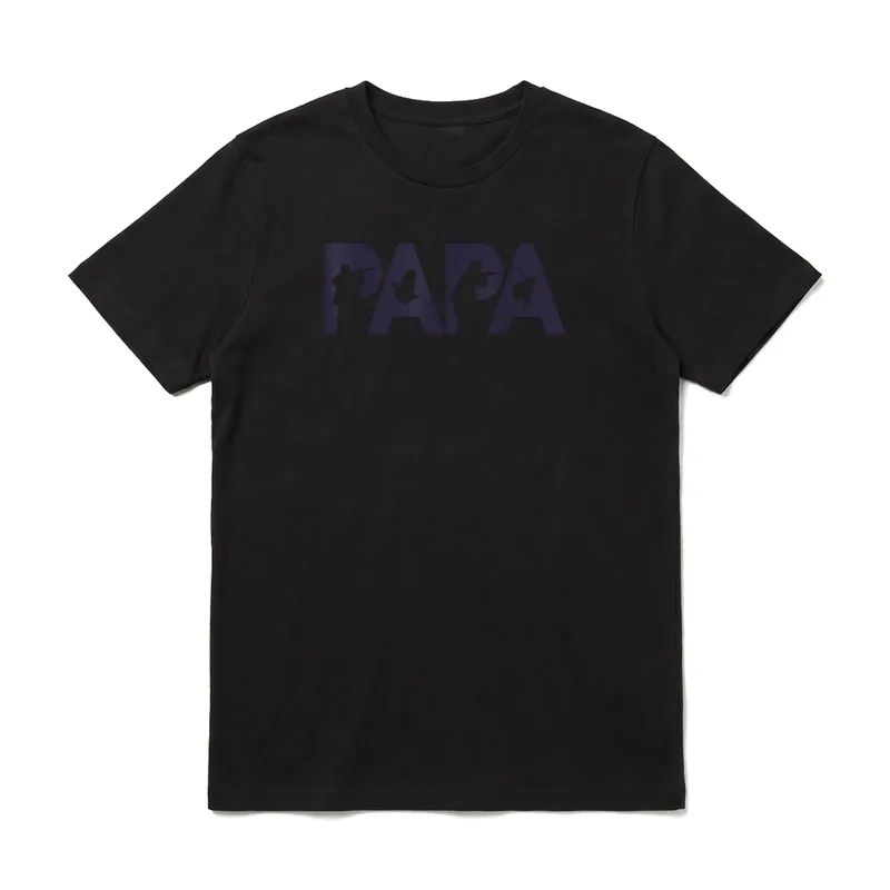 Jäger Papa Lustig Jagd T-Shirt – PAPA Schriftzug mit Jäger- und Wildsilhouetten – Klassisches T-Shirt in Schwarz