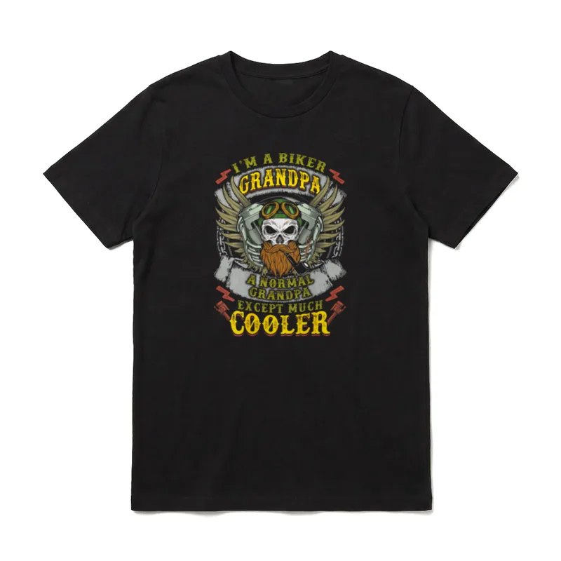 I m a Biker T-Shirt – Totenkopf mit Bart, Helm, Brille, Schriftzug Biker Grandpa – Klassisches T-Shirt in Schwarz