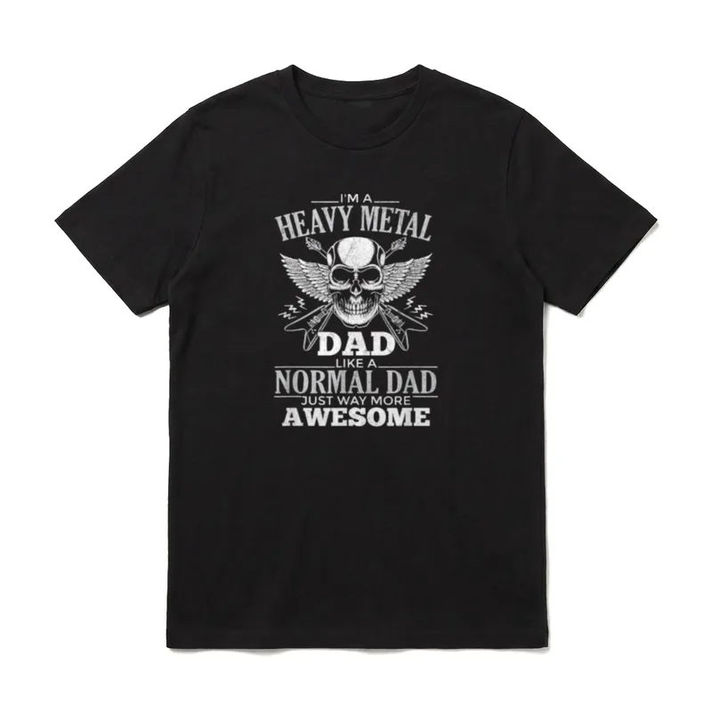 Heavy Metal Dad T-Shirt – Totenkopf mit Flügeln und Gitarren, Text Heavy Metal Dad – Klassisches T-Shirt in Schwarz
