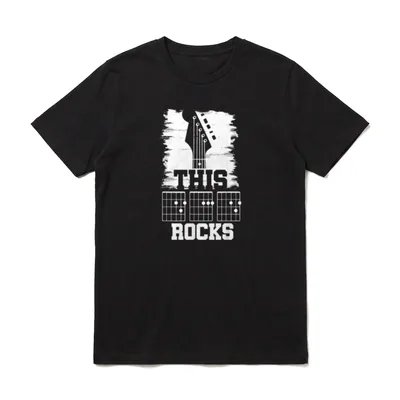 Dieser Papa rockt Gitarre T-Shirt – Gitarrenkopf, drei Akkorde, Schriftzug THIS ROCKS – Klassisches T-Shirt in Schwarz
