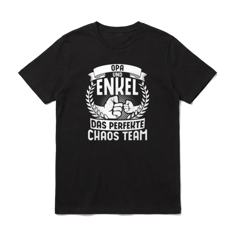 Spruch Opi Opa T-Shirt – Opa und Enkel das perfekte Chaos Team Fisting Motiv – Klassisches T-Shirt in Schwarz