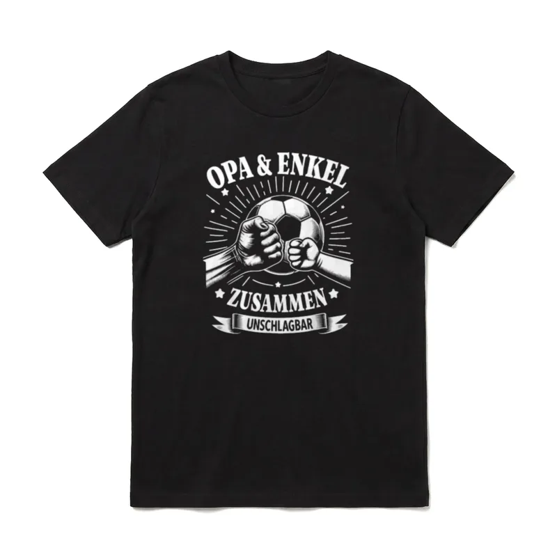 T-Shirt Sprüche Fussball – Opa & Enkel, Fäuste am Ball, Zusammen Unschlagbar – Klassisches T-Shirt in Schwarz