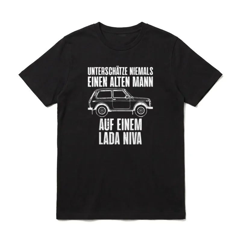 Lada Niva 4x4 Offroad T-Shirt – Weißer Lada Niva Skizze mit Text über alten Mann – Klassisches T-Shirt in Schwarz