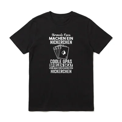 Skat Opa Skatspiel T-Shirt – Vier weiße Asen mit Spruch über coole Opas und Skat – Klassisches T-Shirt in Schwarz