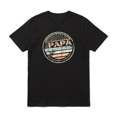 Papa Vintage Retro Großpapa T-Shirt – Rundes Badge mit „PAPA – like a grandpa, only cooler“ – Klassisches T-Shirt in Schwarz