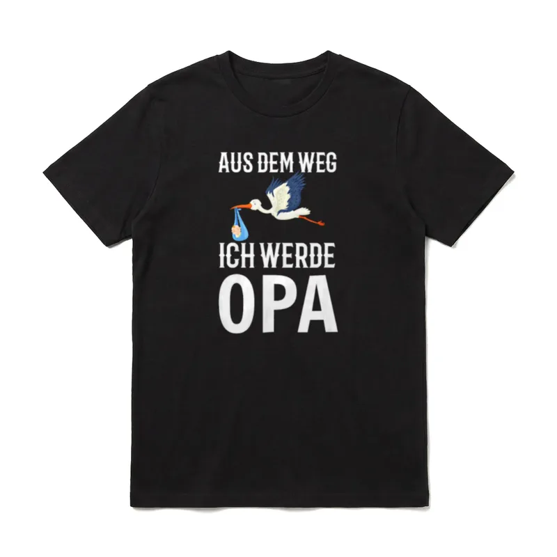 Aus dem Weg ich werde T-Shirt – Storch mit blauer Säckel und Text Aus dem Weg ich werde Opa – Klassisches T-Shirt in Schwarz