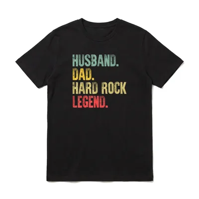 Vintage Ehemann Papa Hard T-Shirt – Husband Dad Hard Rock Legend Text in Vintage Farben – Klassisches T-Shirt in Schwarz