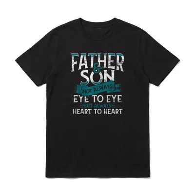 Vater Sohn T-Shirt – Schriftzug „Father & Son – Heart to Heart“ in Petrol und Weiß – Klassisches T-Shirt in Schwarz