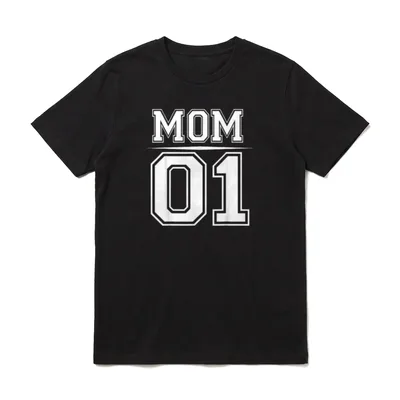 MOM 01 Familien Outfit T-Shirt – Klassisches T-Shirt in Schwarz