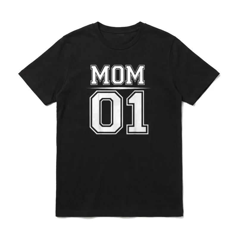 MOM 01 Familien Outfit T-Shirt – Klassisches T-Shirt in Schwarz