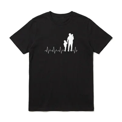 Vater 2 Herzschlag Stolzer T-Shirt – Klassisches T-Shirt in Schwarz