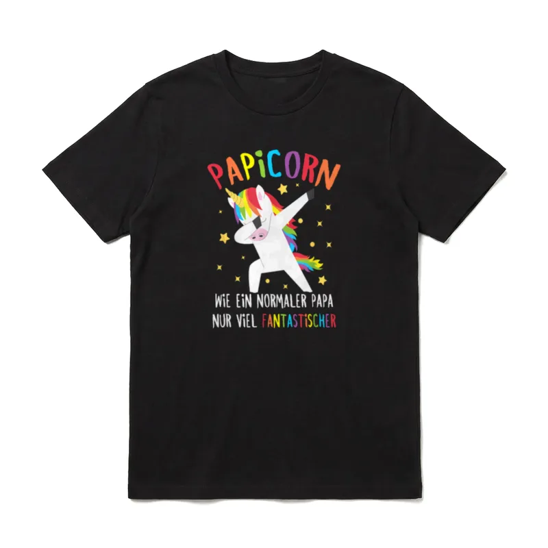 Papa Einhorn Dab Spruch T-Shirt – PAPICORN Einhorn im Dab mit Regenbogenhaar und Sternchen – Klassisches T-Shirt in Schwarz
