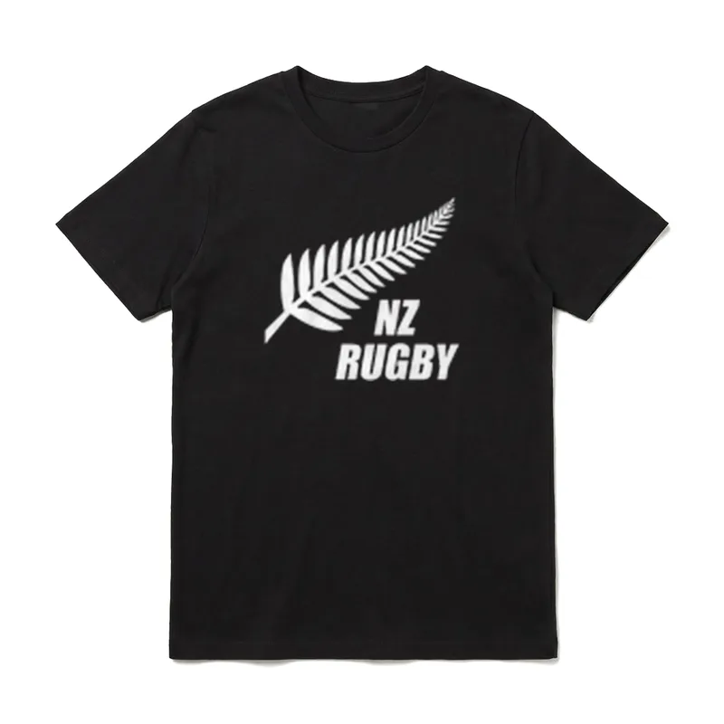New Zealand Rugby T T-Shirt – Weißer Farn und der Schriftzug NZ RUGBY auf dunklem Grund – Klassisches T-Shirt in Schwarz