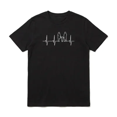 Mama Papa Kind Herzschlag T-Shirt – Klassisches T-Shirt in Schwarz