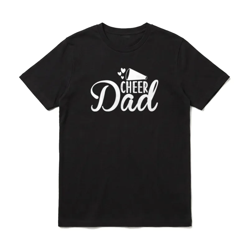 Cheer Dad T-Shirt – Weißer Schriftzug CHEER Dad mit Megafon-Silhouette und drei Herzen – Klassisches T-Shirt in Schwarz