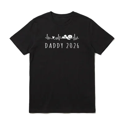 Daddy 2026 Heartbeat Baby T-Shirt – Klassisches T-Shirt in Schwarz