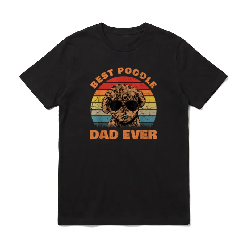 Best Poodle Dad Ever T-Shirt – Pudelwelpe mit Sonnenbrille vor Retro-Sonnenuntergang – Klassisches T-Shirt in Schwarz