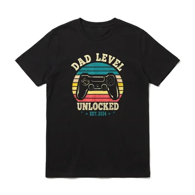 Dad Level freigeschaltet Est. T-Shirt – Klassisches T-Shirt in Schwarz