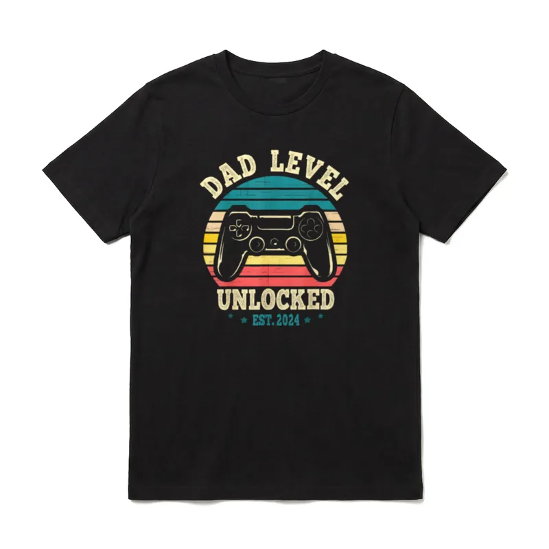 Dad Level freigeschaltet Est. T-Shirt – Klassisches T-Shirt in Schwarz
