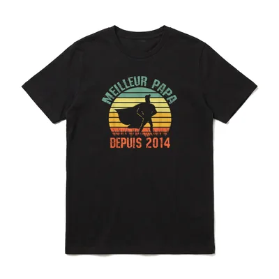 Meilleur Papa Depuis 2014 T-Shirt – Klassisches T-Shirt in Schwarz
