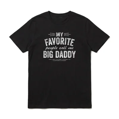 Meine Lieblingsmenschen nennen mich T-Shirt – Klassisches T-Shirt in Schwarz