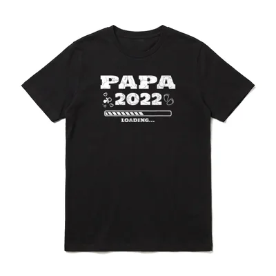 Papa für werdende Papa T-Shirt – Schriftzug „PAPA 2022“ mit Ladebalken „LOADING...“ – Klassisches T-Shirt in Schwarz