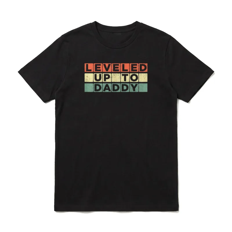 Leveled Up to Daddy Bald T-Shirt – Klassisches T-Shirt in Schwarz