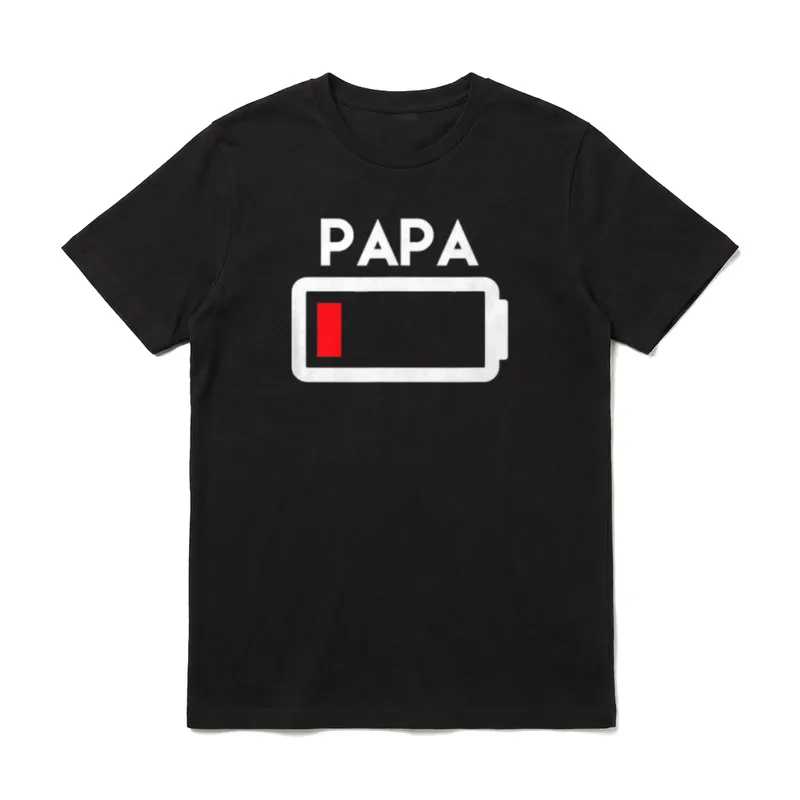 Partnershirt Vater Sohn Papa T-Shirt – PAPA Schriftzug über rotem leeren Batteriesymbol – Klassisches T-Shirt in Schwarz