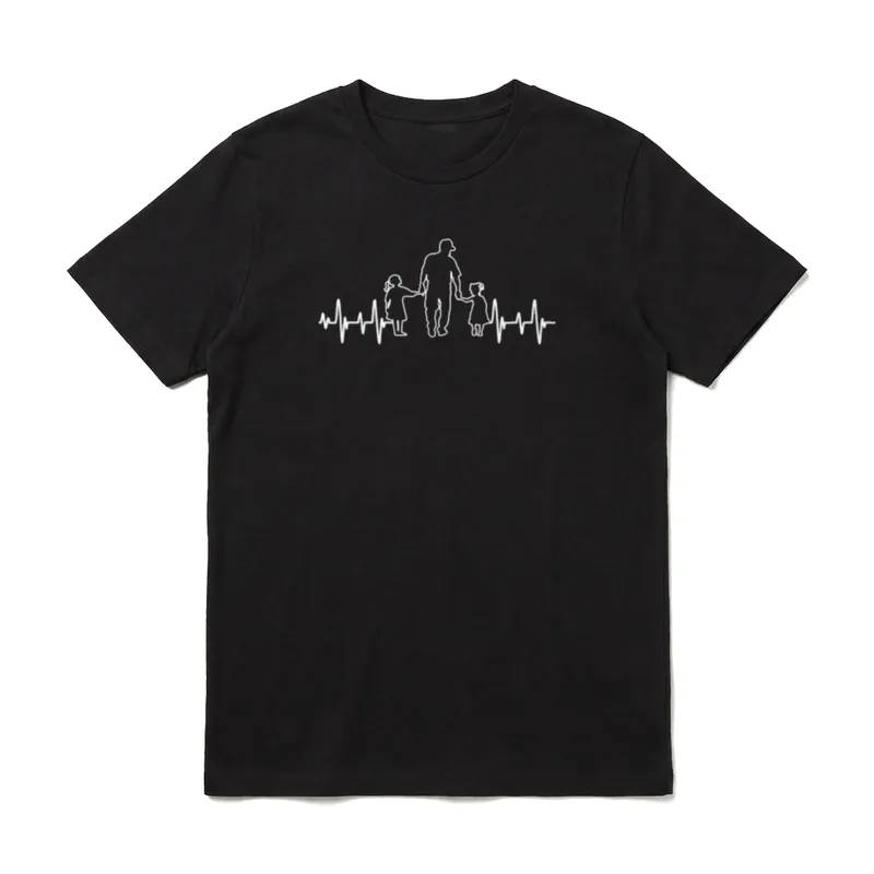 Papa von zwei Mädchen T-Shirt – Klassisches T-Shirt in Schwarz