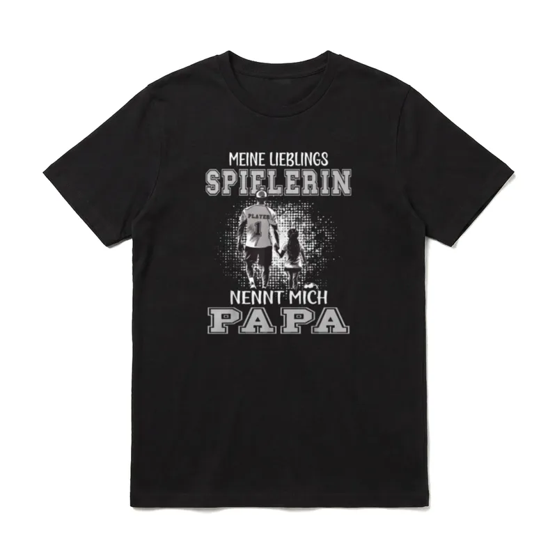 Meine Tochter T-Shirt – Vater und Tochter im Rückenansicht mit Ball und Nummerntrikots – Klassisches T-Shirt in Schwarz