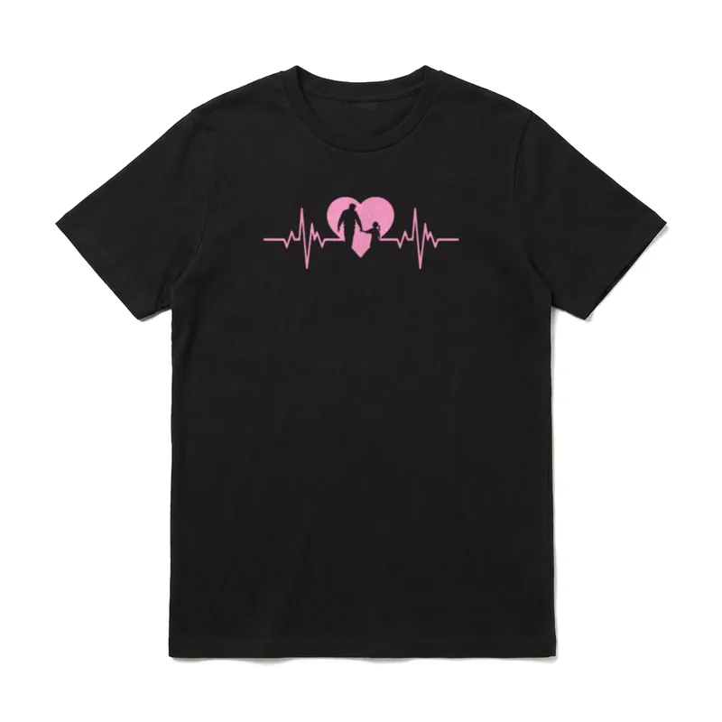 Vater und Tochter Herzschlag T-Shirt – Klassisches T-Shirt in Schwarz