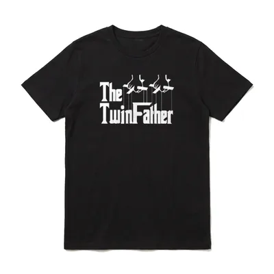 Der Zwillingsvater Lustiger Vater T-Shirt – Klassisches T-Shirt in Schwarz