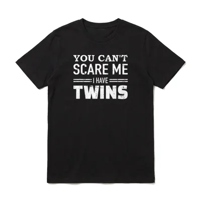Zwillinge Mama Papa Spruch T-Shirt – Klassisches T-Shirt in Schwarz