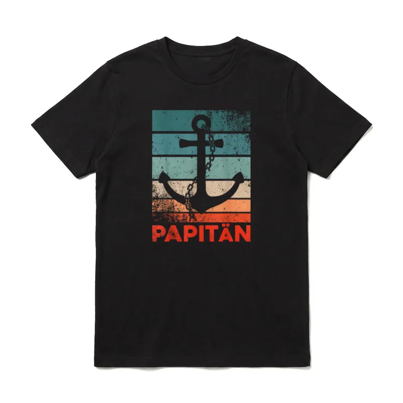 T-Shirt Vatertag lustig – Retro Anker mit dem Wort PAPITÄN auf bunten Streifen – Klassisches T-Shirt in Schwarz