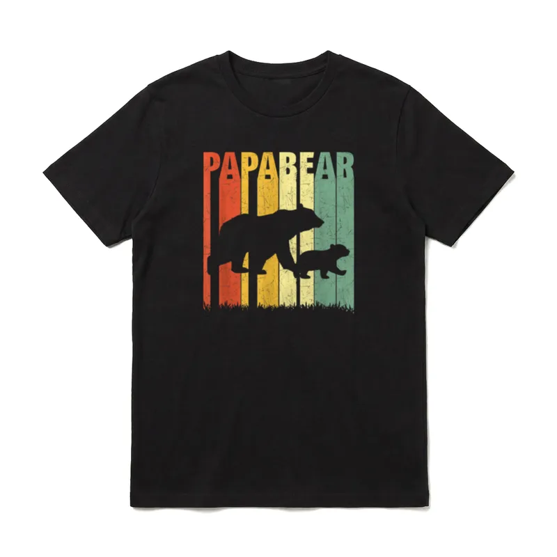 Papa Bär T-Shirt – PAPABEAR Schriftzug über großen und kleinen Bären in Regenbogenfarben – Klassisches T-Shirt in Schwarz