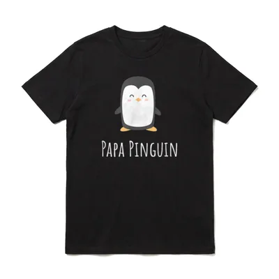 Pinguin Papa T-Shirt – Niedlicher Pinguin mit rosa Wangen und Text PAPA PINGUIN – Klassisches T-Shirt in Schwarz