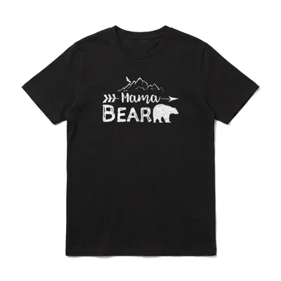 Mama Bear Familie Mama T-Shirt – Schriftzug „Mama Bear“ mit Bär und Bergkette – Klassisches T-Shirt in Schwarz