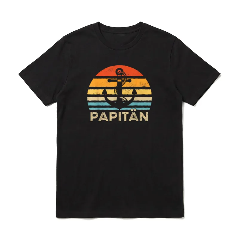 Papitän Vatertag Papa Kapitän T-Shirt – Anker vor Retro-Sonnenkreis, Schriftzug PAPITÄN – Klassisches T-Shirt in Schwarz