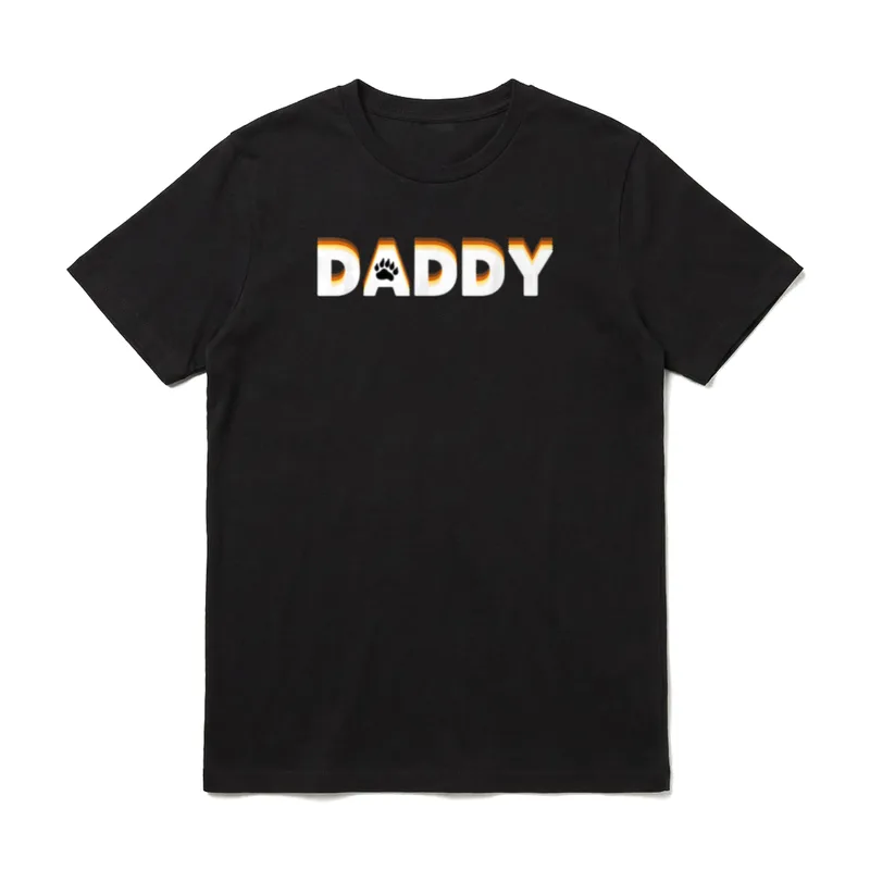 Gay Bear DADDY Design T-Shirt – Klassisches T-Shirt in Schwarz