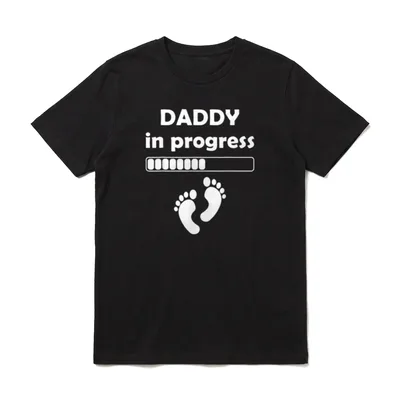 Papa im Werden Papa T-Shirt – Klassisches T-Shirt in Schwarz