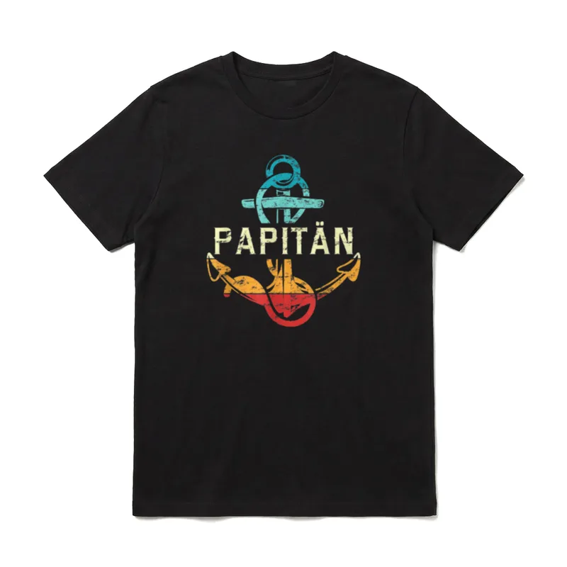Papitän papitan Papa T-Shirt – Schriftzug „PAPITÄN“ auf buntem Anker in Retro-Optik – Klassisches T-Shirt in Schwarz