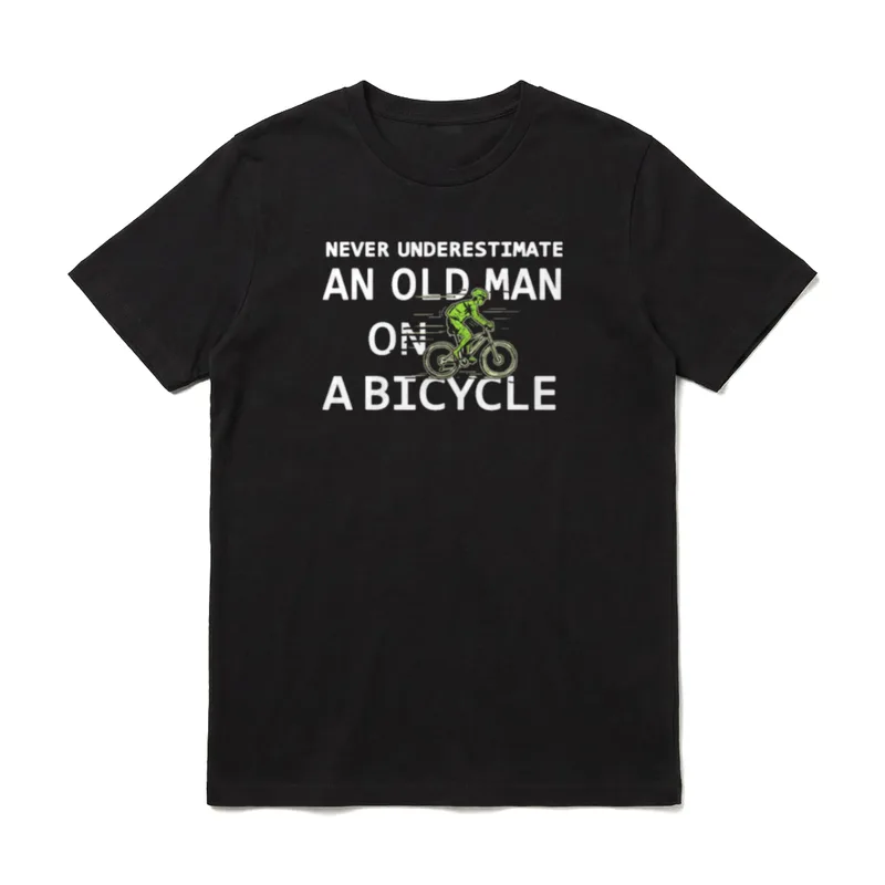 Grandpa Never Underestimate Old T-Shirt – Klassisches T-Shirt in Schwarz